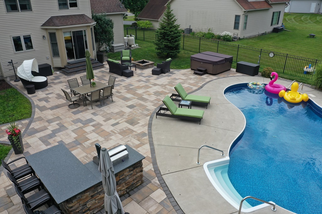 Backyard Escapes CTL Landscape